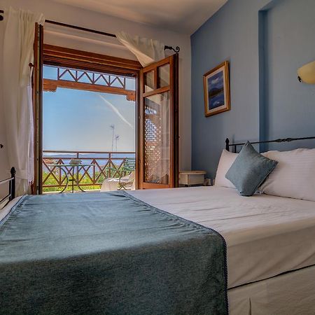 Niriides Hotel อาโมเลียนี ภายนอก รูปภาพ